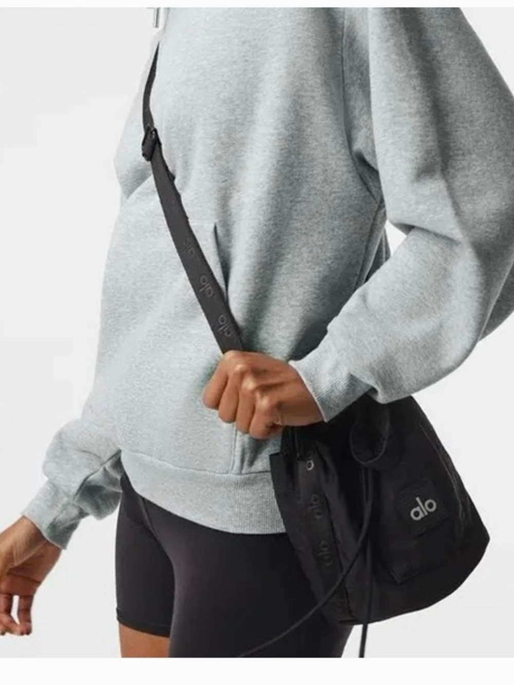 NWT Alo Utility Crossbody Bucket Bag